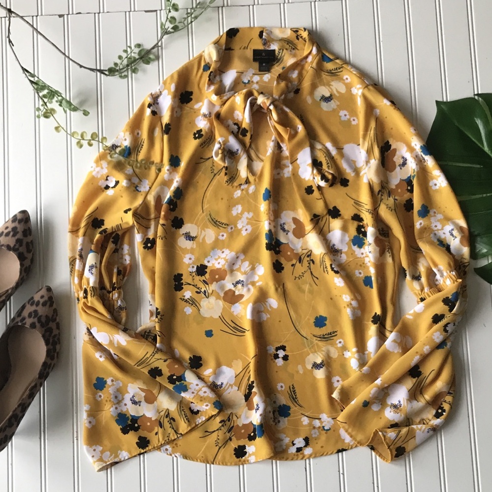 Floral yellow pussy bow blouse bell sleeves